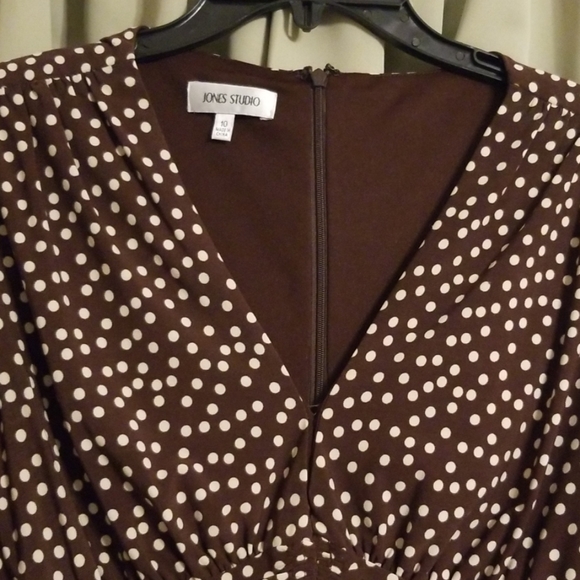 Jones Studio brown polka dot dress sz 10 - Picture 2 of 3
